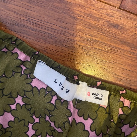 Feel So Lucky Pink Green Floral Print Satin Mini Dress
LUSH Floral Long Sleeve - Picture 5 of 5